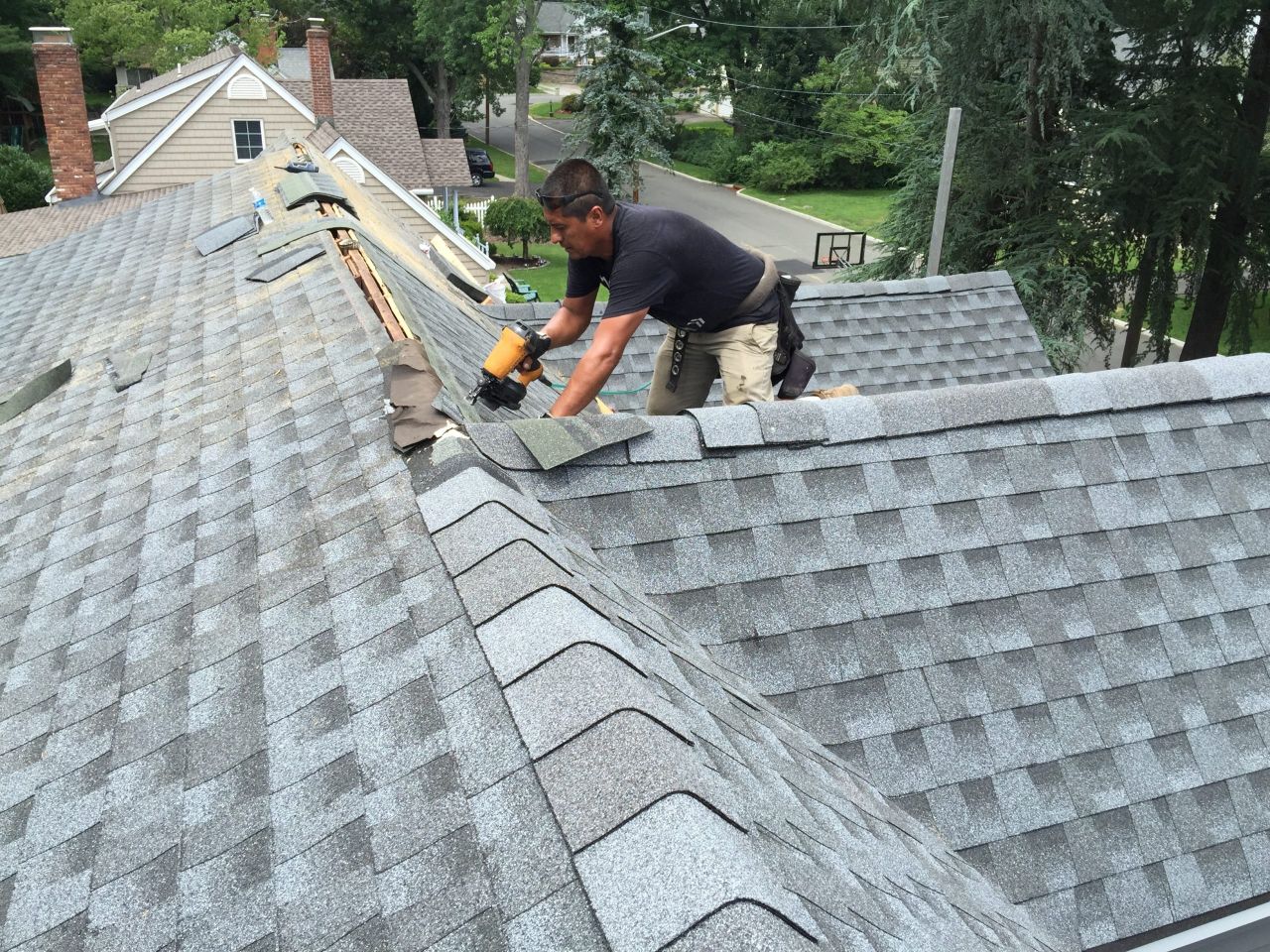 Professional Roof Inspection: When to Bring in the Experts